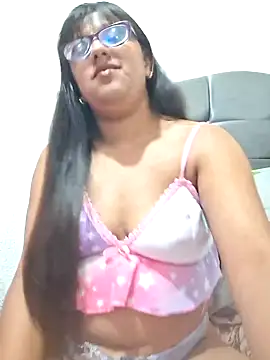 Snapshot of ZaidaWet chatting on January 2025 08:11:01 PM ZaidaWet online show from January 2025 08:11:01 PM