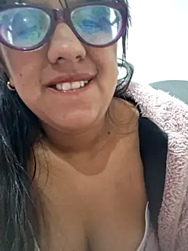 Snapshot of ZaidaWet chatting on January 2025 06:13:01 PM ZaidaWet online show from January 2025 06:13:01 PM