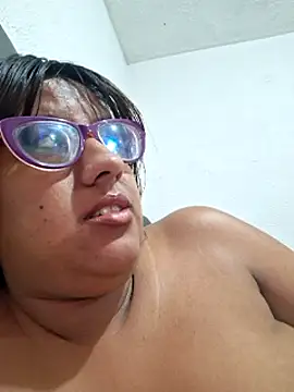 Snapshot of ZaidaWet chatting on February 2025 05:53:01 PM ZaidaWet online show from February 2025 05:53:01 PM