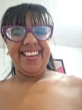 Snapshot of ZaidaWet chatting on March 2025 02:45:01 PM ZaidaWet online show from March 2025 02:45:01 PM