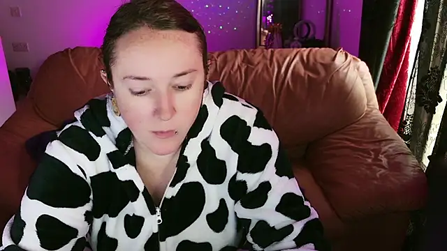 kisicaxx online show from January 2025 09:49:02 AM