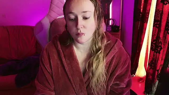 kisicaxx online show from January 2025 09:45:01 AM