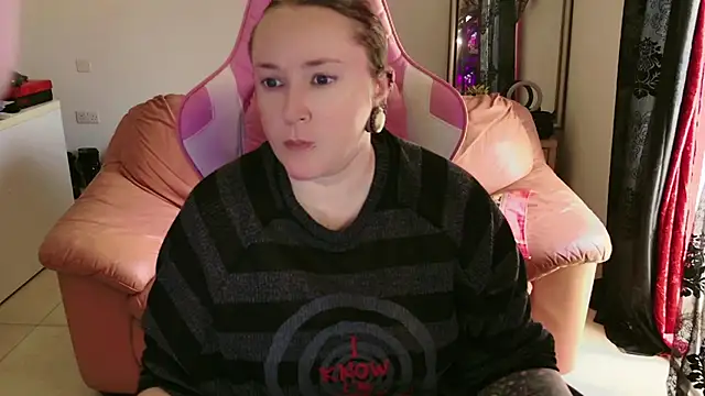 kisicaxx online show from January 2025 11:34:01 AM