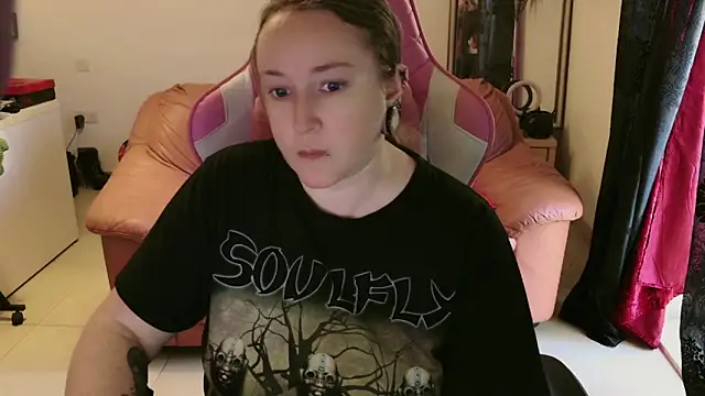 kisicaxx online show from January 2025 02:52:02 PM