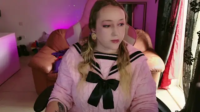 kisicaxx online show from February 2025 09:47:02 AM