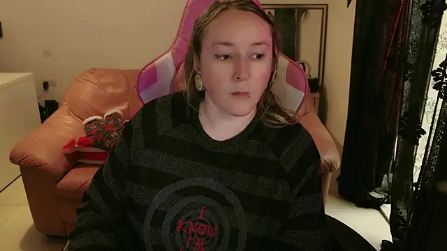 kisicaxx online show from February 2025 03:01:02 PM