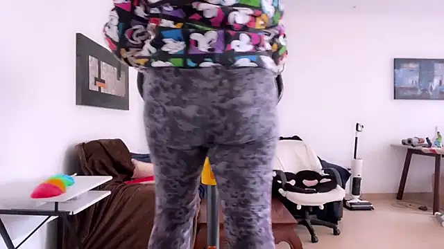 kisicaxx online show from January 2026 12:51:02 PM