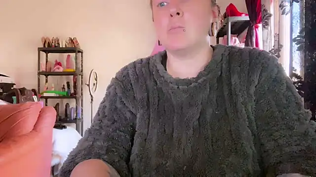 kisicaxx online show from March 2026 02:00:02 PM