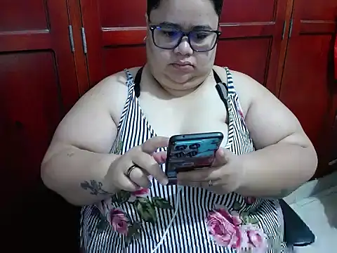 hotlesby4uxxx online show from June 2026 01:59:01 PM