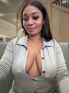 Snapshot of __Nessa__ chatting on January 2025 02:41:01 PM Nessa online show from January 2025 02:41:01 PM