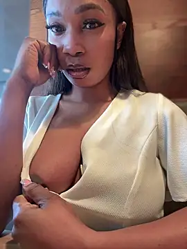 Snapshot of __Nessa__ chatting on February 2025 11:55:01 AM Nessa online show from February 2025 11:55:01 AM