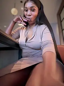 Snapshot of __Nessa__ chatting on March 2025 05:59:02 PM Nessa online show from March 2025 05:59:02 PM