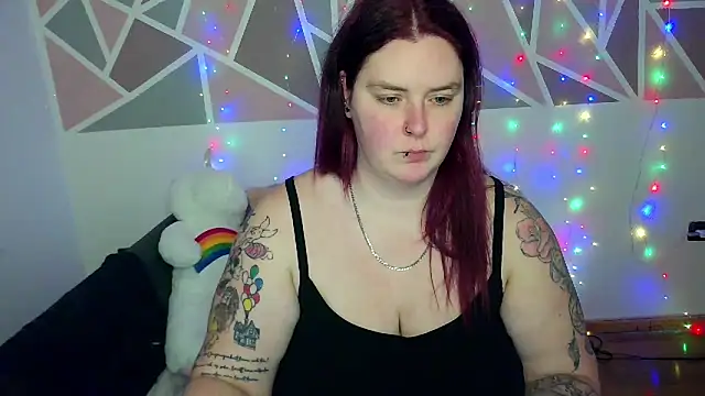 Snapshot of JoyceKyra91 chatting on January 2025 05:02:02 PM JoyceKyra91 online show from January 2025 05:02:02 PM