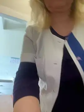 Irina2909xh online show from February 2025 12:55:02 PM