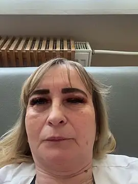 Irina2909xh online show from March 2025 11:39:02 AM