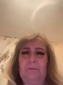 Irina2909xh online show from September 2025 10:00:02 PM