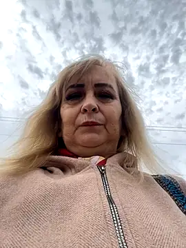 Irina2909xh online show from October 2025 12:03:01 PM