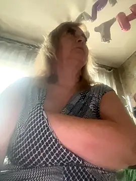 Irina2909xh online show from November 2025 08:25:02 AM