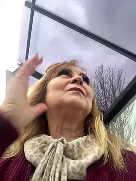 Irina2909xh online show from April 2026 11:26:01 AM