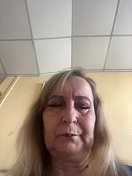 Snapshot of Irina2909@xh chatting on June 2026 07:35:02 AM Irina2909xh online show from June 2026 07:35:02 AM