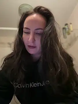 itsCassie online show from December 2025 04:47:01 PM