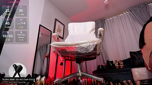 Ashley leon  online show from October 2025 02:14:02 PM