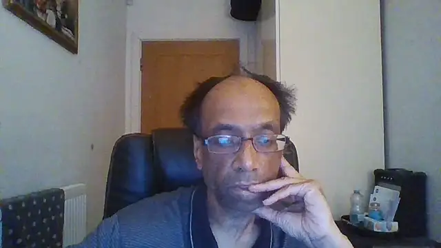 rauncher1 online show from November 2025 10:37:02 AM