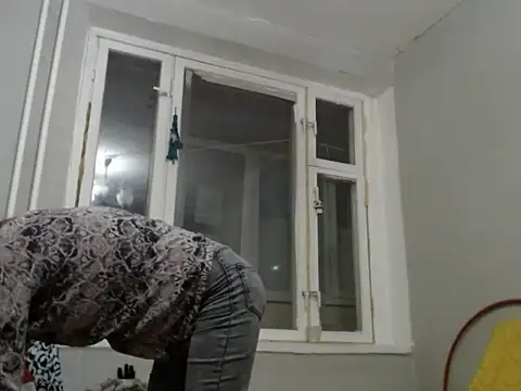 Susanel online show from December 2024 09:26:01 PM