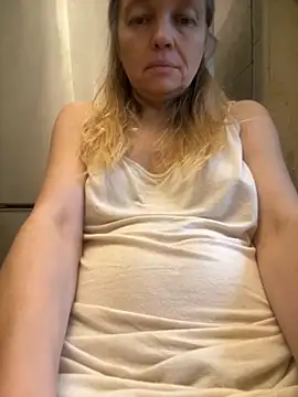 Susanel online show from October 2025 12:53:02 PM