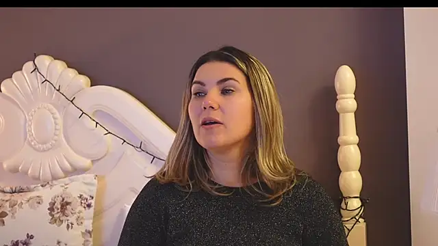 FeliciaKrige online show from January 2025 03:14:01 AM