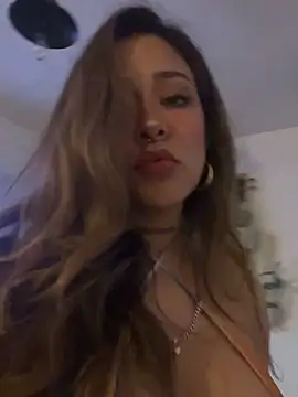 LilEuphoria online show from April 2026 04:37:01 AM