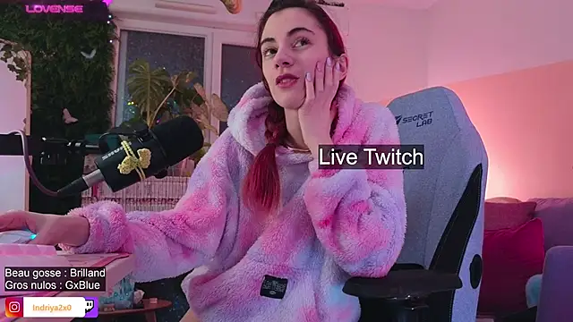 Snapshot of Indriya2x0 chatting on November 2025 09:14:01 PM Indriya2x0 online show from November 2025 09:14:01 PM