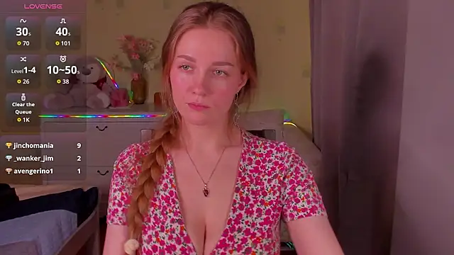 SweetMilkis online show from March 2026 11:47:02 AM