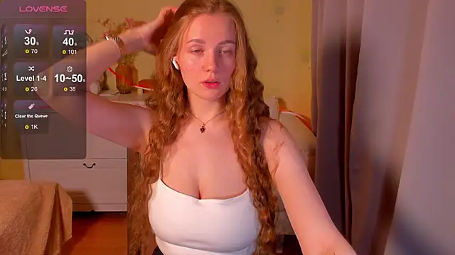 SweetMilkis online show from April 2026 07:50:02 PM