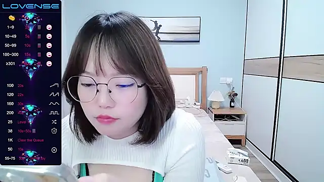 DianaYz online show from March 2025 02:08:02 PM