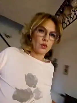 elacoquette online show from February 2025 02:34:02 PM