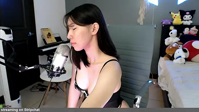 minarocket  online show from April 2026 02:20:01 PM