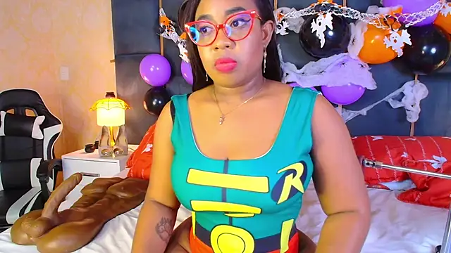 CaseyMoon online show from October 2025 12:56:01 PM