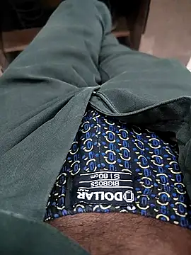 rocksred1 online show from January 2026 08:01:02 PM