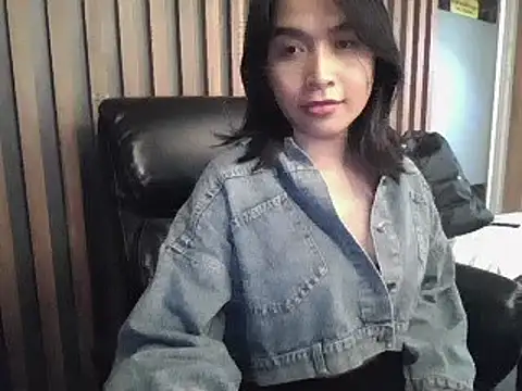 Snapshot of sara_kimoo chatting on December 2024 01:18:02 PM sara kimoo online show from December 2024 01:18:02 PM