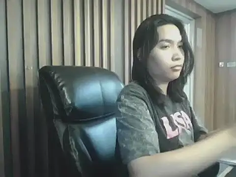 Snapshot of sara_kimoo chatting on January 2025 10:20:02 PM sara kimoo online show from January 2025 10:20:02 PM