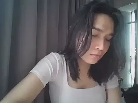 Snapshot of sara_kimoo chatting on January 2025 10:17:02 AM sara kimoo online show from January 2025 10:17:02 AM