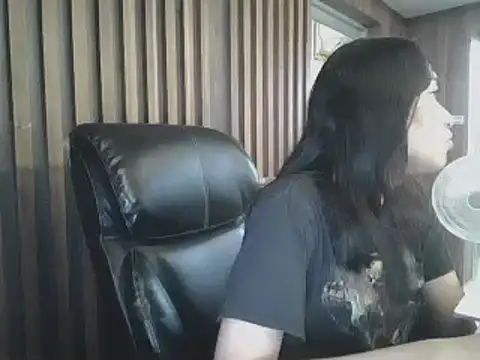 Snapshot of sara_kimoo chatting on March 2025 10:39:02 PM sara kimoo online show from March 2025 10:39:02 PM