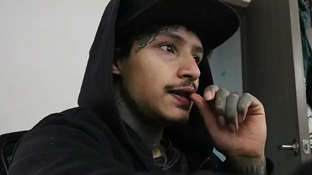 trieone online show from October 2025 09:47:01 PM