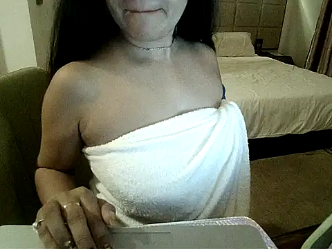 yourradhika online show from January 2025 03:01:02 PM
