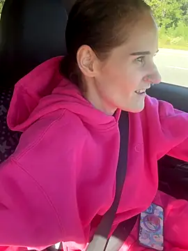 lolabunny9 online show from October 2025 02:28:01 PM