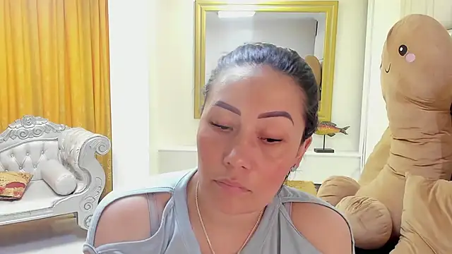 gaby trent online show from December 2024 06:35:02 PM