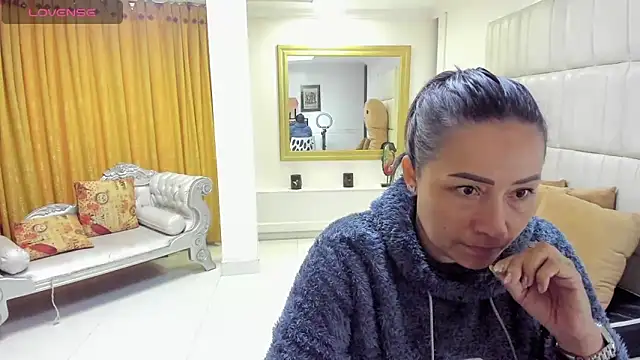 gaby trent online show from March 2025 01:03:02 PM