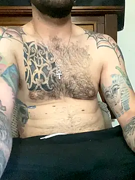 Snapshot of pose14 chatting on September 2025 10:59:01 AM pose14 online show from September 2025 10:59:01 AM