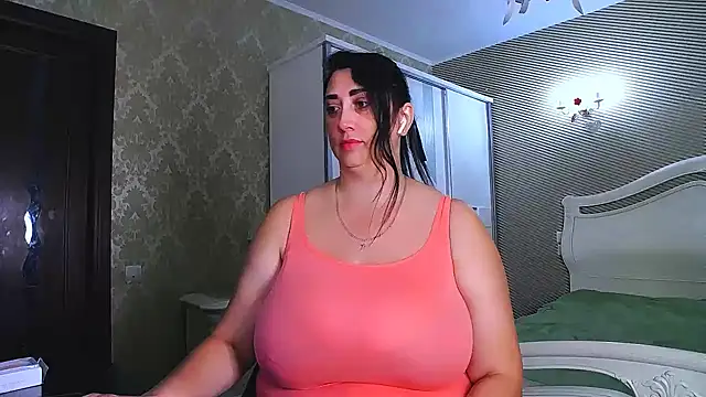 Snapshot of Evelyn_Shy chatting on December 2024 07:14:01 AM Evelyn Shy online show from December 2024 07:14:01 AM